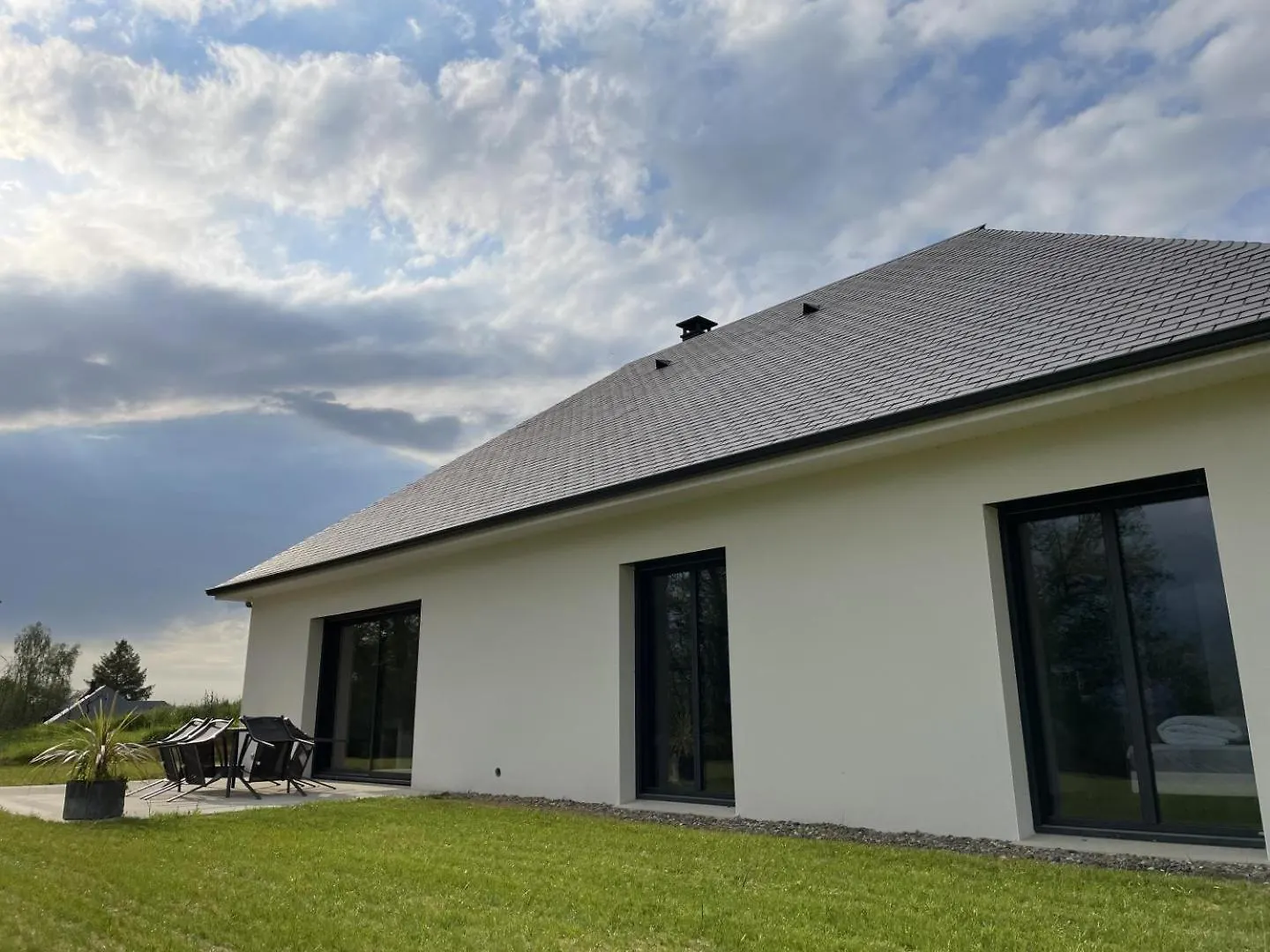 Maison Neuve Face Aux Pyrenees Loucrup 0*,  France