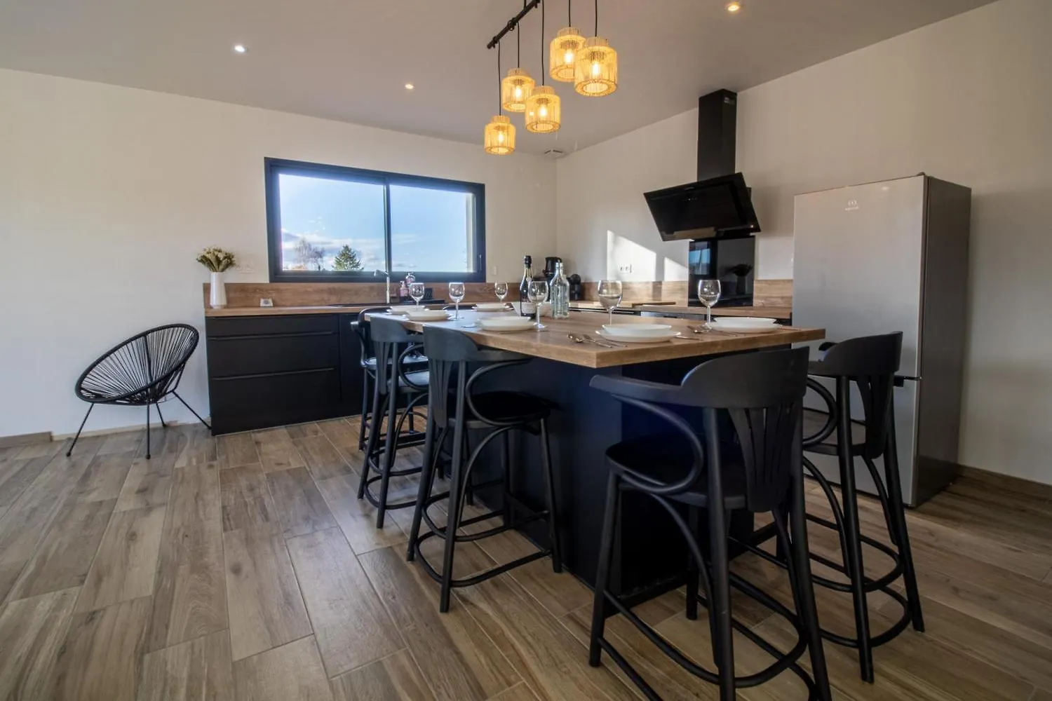 Maison Neuve Face Aux Pyrenees Loucrup 0*,
